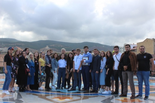 Хизри Абакаров встретился с участниками форума «Каспий-2019»