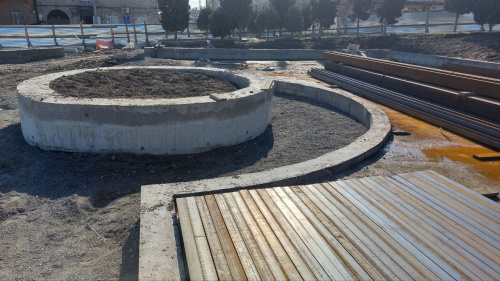 В Дербенте продолжается комплексное благоустройство городской площади