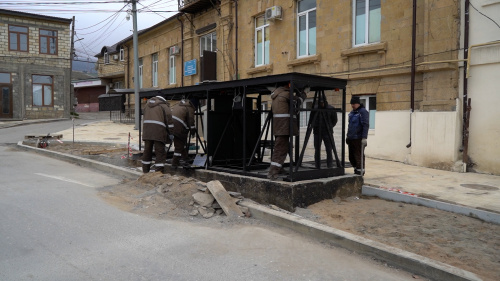 В Дербенте устанавливают подземные мусорные контейнеры