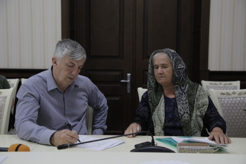 Хизри Абакаров провел прием граждан