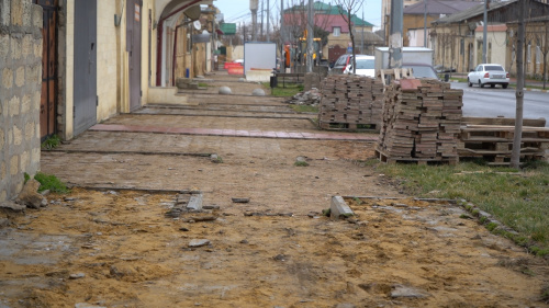 В Дербенте начался капремонт ул. Курбанова
