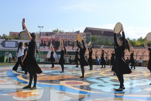 На стадионе «Нарын-кала» состоялась генеральная репетиция Большой дагестанской свадьбы