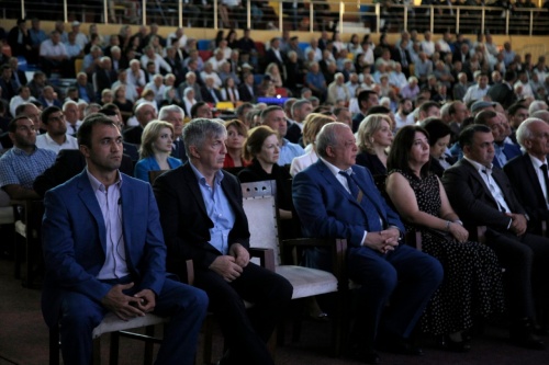 Дербентская делегация приняла участие в мероприятии, посвященном Дню единства народов Дагестана и 20-летию разгрома международных террористов