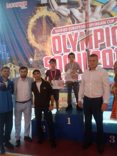 Дербентские школьники покоряют новые вершины