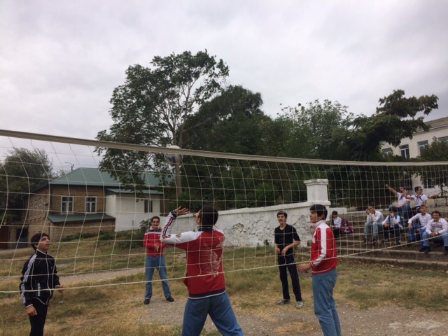 В МБОУ «СОШ №16» прошло спортивного мероприятия по волейболу  