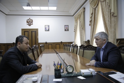 Хизри Абакаров обсудил с и.о. главы Дербентского района вопрос водоснабжения села Хазар