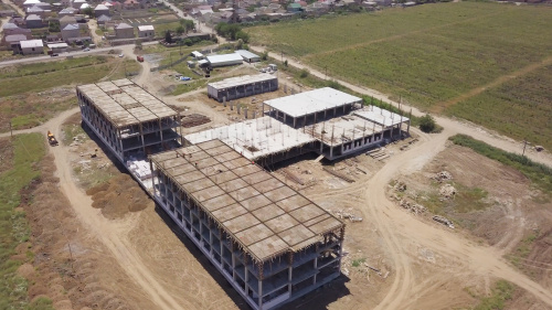 Строительство школы на 804 места в микрорайоне Аваин будет идти в две смены