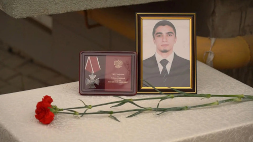 В Дербенте открыли мемориальную доску кавалеру ордена Мужества Ярмету Ярметову