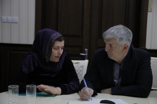 Хизри Абакаров  провел очередной прием граждан по личным вопросам