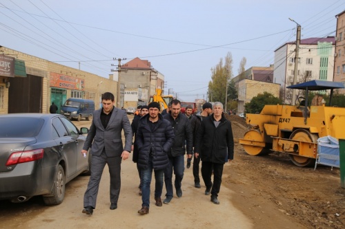 На улице Генерала Сеидова продолжаются работы по реконструкции